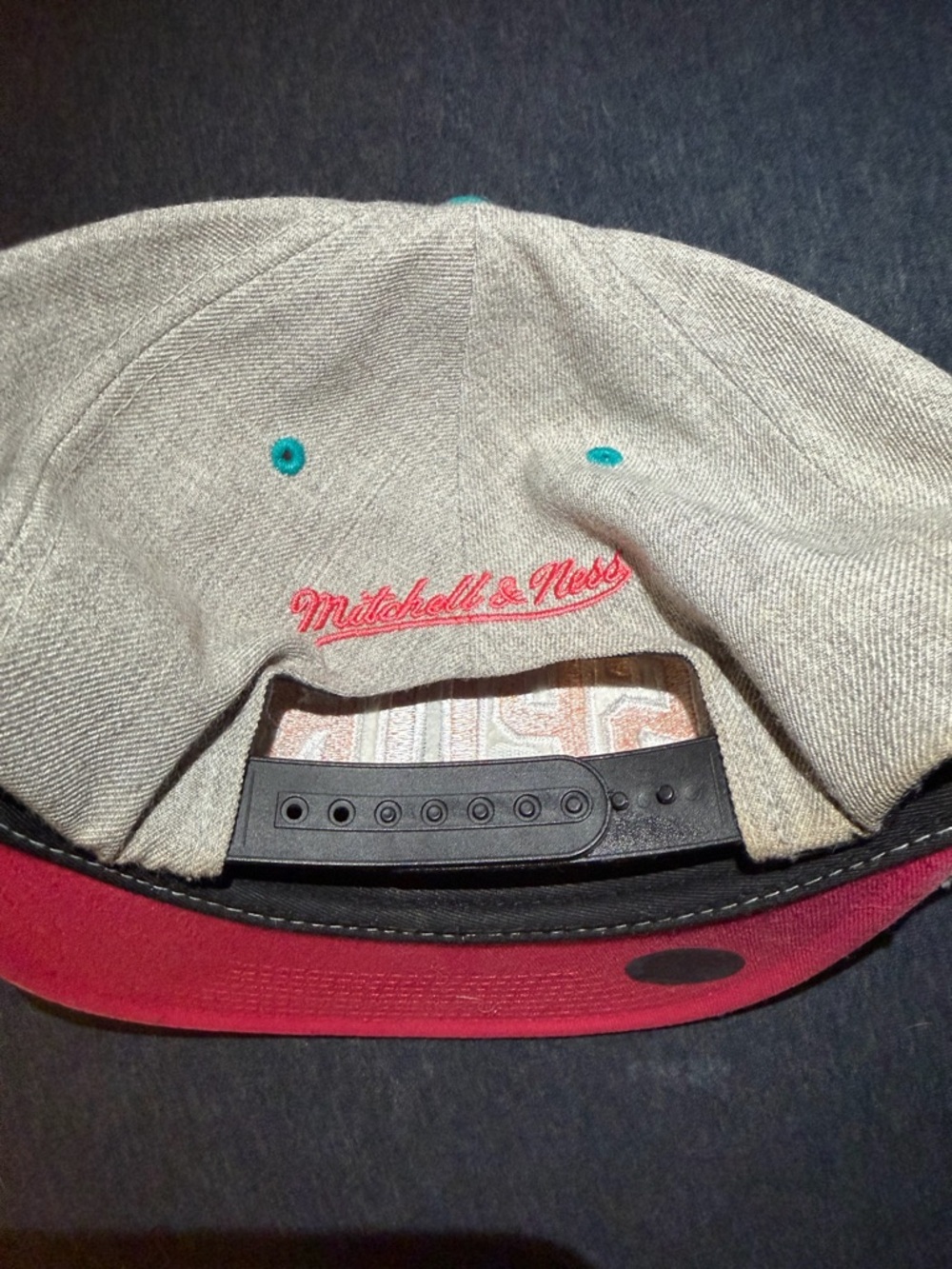 Mitchell & Ness Grey, Black & Orange San Antonio Spurs Snapback - Picture 3 of 5